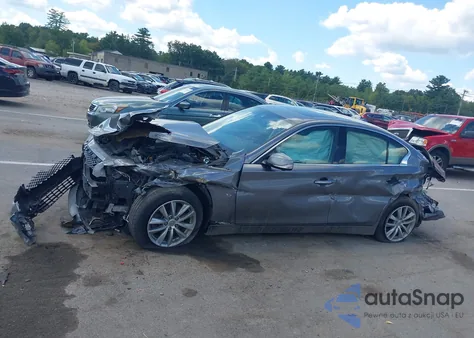 2015 Infiniti Q50 Premium z USA, uszkodzony, nr VIN JN1BV7AR7FM399672